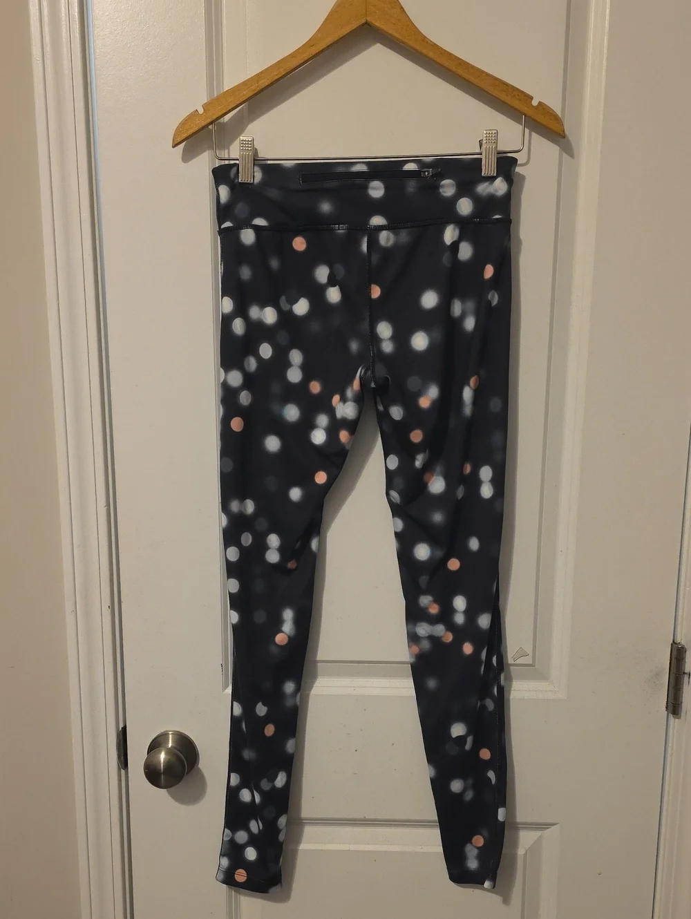Nike Dri-FIT workout leggings size small